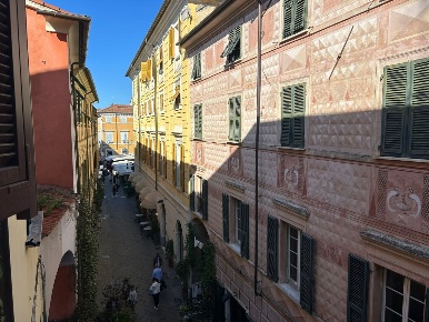 Foto Appartamento a Sarzana Centro di 105 m² con 4 locali in vendita