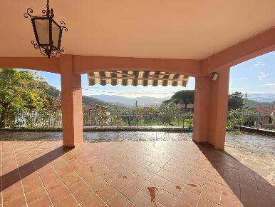 Foto Villa bifamiliare a Sarzana Olmo, Santa Caterina, Falcinello di 250 m²