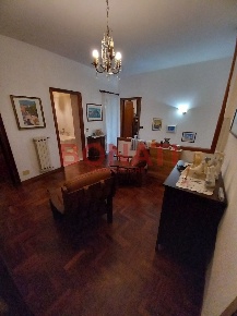Foto Appartamento a Sarzana Centro di 135 m² con 5 locali in vendita
