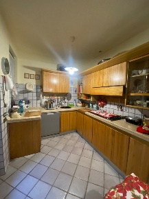 Foto Appartamento a Pietrasanta di 90 m² con 5 locali in affitto