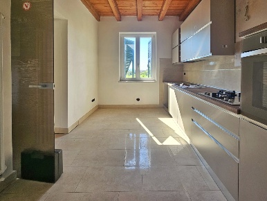 Foto Appartamento in Via Cisa 95, Sarzana Olmo, Santa Caterina, Falcinello