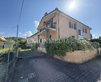 Foto Appartamento in Via Canalburo 130, Sarzana in vendita