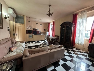 Foto Appartamento a Sarzana Crociata di 85 m² con 3 locali in vendita