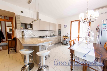 Foto Appartamento in Via Pallada, Santarcangelo di Romagna di 156 m²