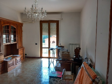 Foto Appartamento a Sarzana Trinità, Battifollo di 90 m² con 4 locali