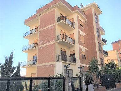 Foto Appartamento in Via Ciavattino, Anagni Centro di 78 m² con 5 locali