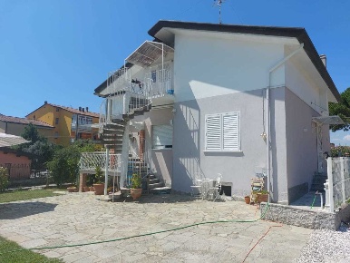 Foto Case semi ndipendenti in Via Fontananera 52, Sarzana di 95 m²