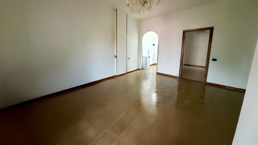 Foto Appartamento in Via Paganino da Sarzana 80, Sarzana di 88 m²