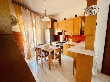 Foto Appartamento a Sarzana di 85 m² con 4 locali in vendita
