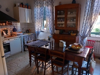 Foto Appartamento a Sarzana Centro di 130 m² con 5 locali in vendita