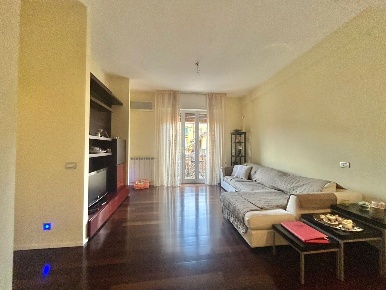 Foto Appartamento a Sarzana Centro di 70 m² con 3 locali in vendita