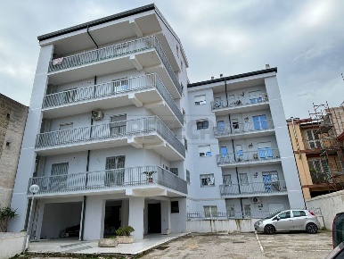 Foto Appartamento a San Nicola la Strada di 100 m² con 4 locali in vendita