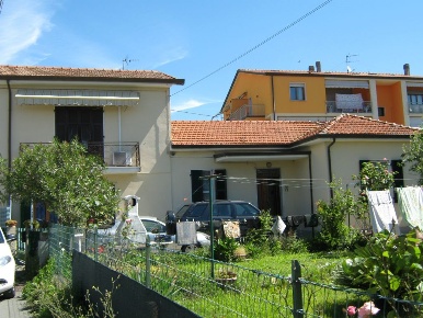 Foto Appartamento a Sarzana Sarzanello, San Lazzaro di 60 m² con 4 locali