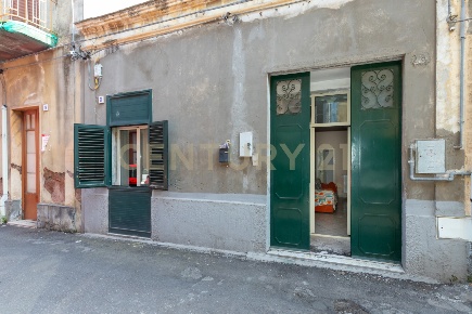Foto Villa singola in Via Pennisi 23, San Giovanni la Punta Centro di 80 m²