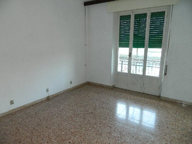 Foto Appartamento a Sarzana Centro di 65 m² con 3 locali in vendita