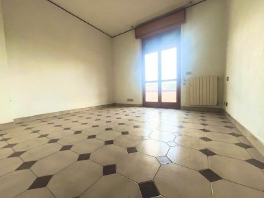 Foto Appartamento in Piazza Dino Ricchetti 2, Sarzana di 150 m² in vendita