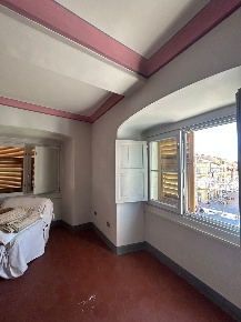 Foto Appartamento a Sarzana Centro di 103 m² con 4 locali in vendita