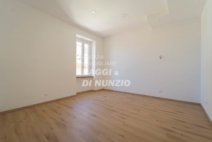 Foto Appartamento in Via Cavour 46, Frascati di 50 m² con 2 locali