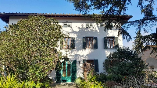 Foto Villa unifamiliare in Via Pesciatina, Fucecchio Le Vendute di 470 m²
