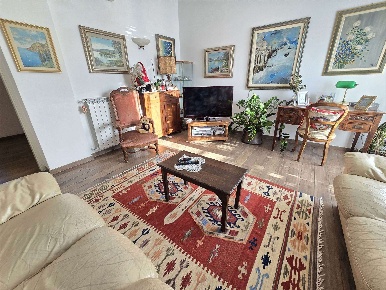 Foto Appartamento a Sarzana Trinità, Battifollo di 122 m² con 5 locali