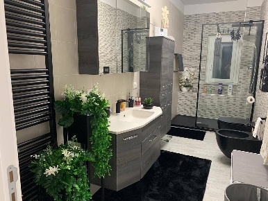 Foto Appartamento a Montalto Uffugo Parantoro di 130 m² con 4 locali