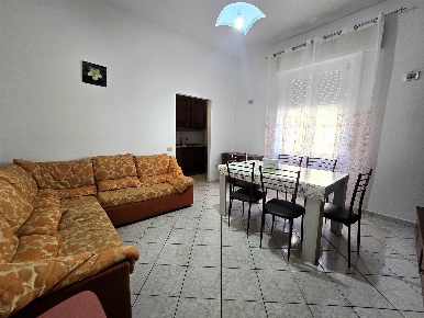 Foto Appartamento in Via Liguria  38, Follonica di 90 m² con 5 locali