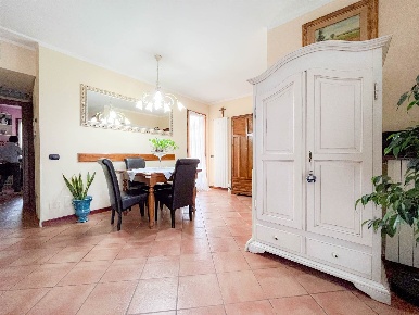 Foto Villa a schiera a Pietrasanta di 162 m² con 8 locali in vendita