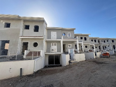 Foto Villa a schiera a San Giovanni la Punta Centro di 120 m² con 5 locali