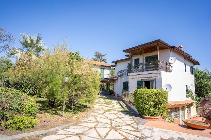 Foto Villa unifamiliare in Via Degli Ulivi 3, San Giovanni la Punta Centro