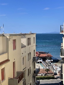 Foto Appartamento a Follonica Centro di 95 m² con 4 locali in vendita