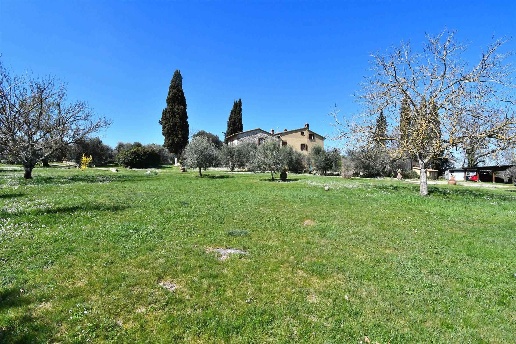 appartamento in vendita a Colle di Val d'Elsa in zona Le grazie