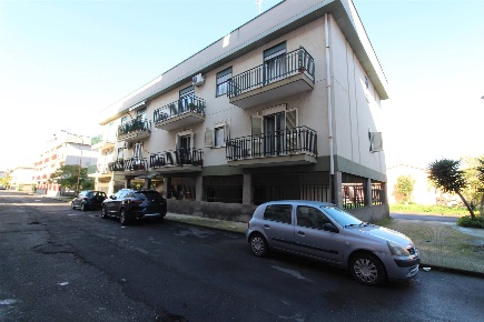Foto Appartamento in VIA VIETRI, Lentini di 110 m² con 5 locali in vendita