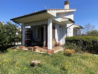 Foto Villa a schiera a Follonica San Luigi, Capannino, Corti Nuove