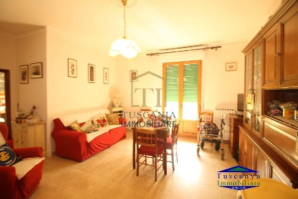 Foto Appartamento a Colle di Val d'Elsa Colle Bassa, Via Gramsci di 120 m²