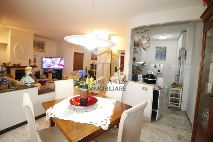 Foto Appartamento a Colle di Val d'Elsa Abbadia, Campolungo di 128 m²