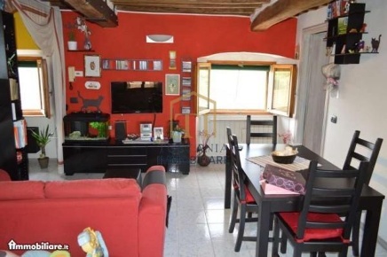 Foto Appartamento a Colle di Val d'Elsa di 44 m² con 2 locali in vendita