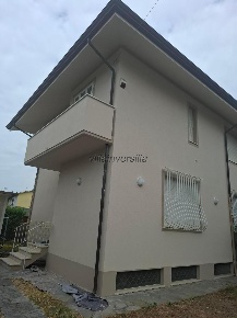 Foto Appartamento a Pietrasanta di 140 m² con 6 locali in vendita