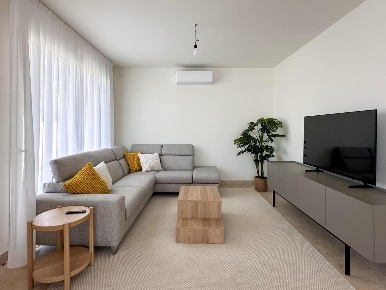 Foto Villa unifamiliare a Pietrasanta di 190 m² con 6 locali in vendita