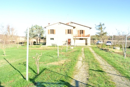 Foto Villa unifamiliare a Colle di Val d'Elsa Colle Bassa, Via Gramsci