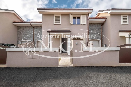 Foto Villa a schiera a Fucecchio Centro di 120 m² con 5 locali in vendita