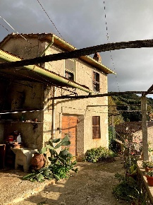 Foto Appartamento a Pietrasanta di 90 m² con 3 locali in vendita