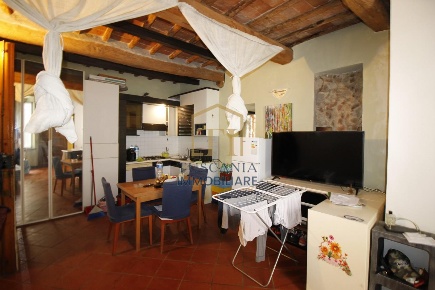 Foto Appartamento a Colle di Val d'Elsa Colle Bassa, Via Gramsci di 40 m²