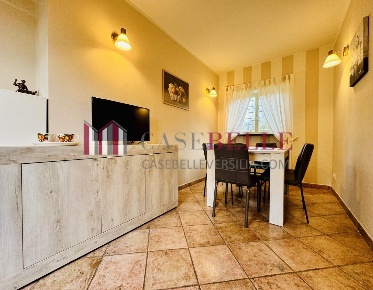 Foto Villa bifamiliare a Pietrasanta di 80 m² con 4 locali in affitto