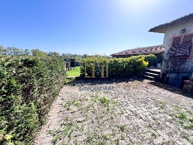 Foto Villa a schiera a Colle di Val d'Elsa di 180 m² con 6 locali