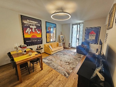 Foto Appartamento in Via Lagrange, Torino Via Roma di 95 m² con 3 locali