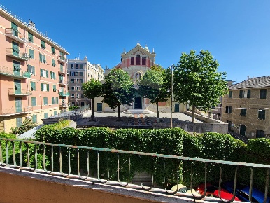 Foto Appartamento in via Domenico Oliva, Genova Sestri Ponente di 94 m²