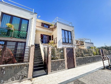 Foto Appartamento in via Siracusa, San Giovanni la Punta Centro in vendita