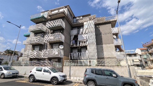 Foto Appartamento in VIA ALFREDO RAMPI, Aci Catena Centro di 90 m²