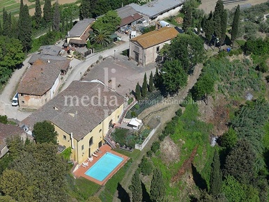 Foto Villa unifamiliare a San Miniato Corazzano di 1947 m² con 20 locali