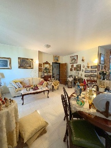 Foto Appartamento in Via de Sanctis, Marcianise di 120 m² con 5 locali